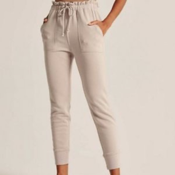Abercrombie & Fitch Pants - Abercrombie Cloud Joggers  - XS Short